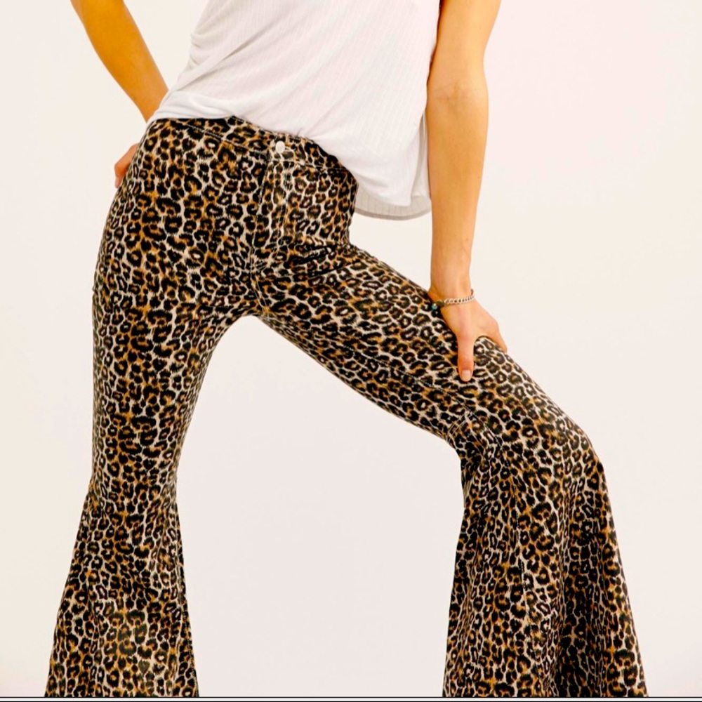 Free people cheetah print flats jeans size 26
